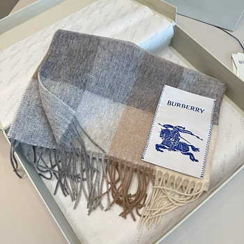 Шарфы Burberry 10627782