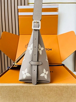 Классические Сумки Женские Louis Vuitton 12569324