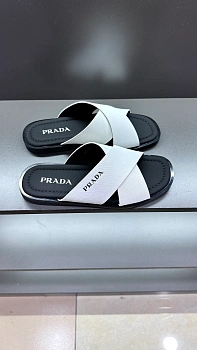 Шлепанцы Мужские Prada 33378