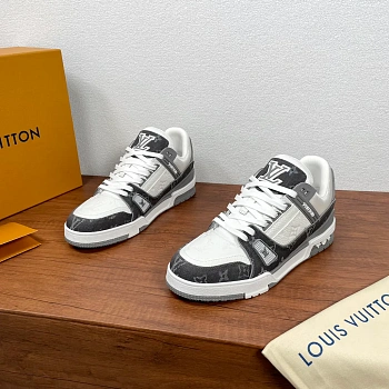 Кроссовки Женские Louis Vuitton 2556236