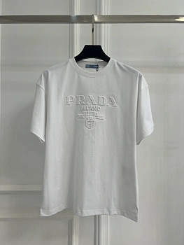 Футболки Женские Prada 11811786