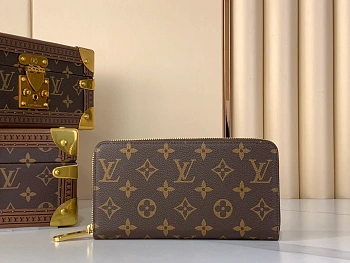 Классические Сумки Женские Louis Vuitton 13582759