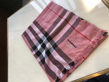 Шарфы Burberry 832126
