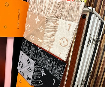 Шарфы Louis Vuitton 318409