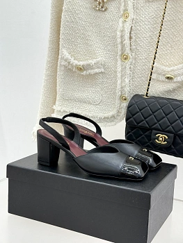 Босоножки Женские Chanel 12958171