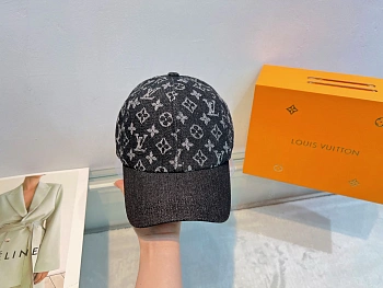 Головные Уборы Louis Vuitton 21023