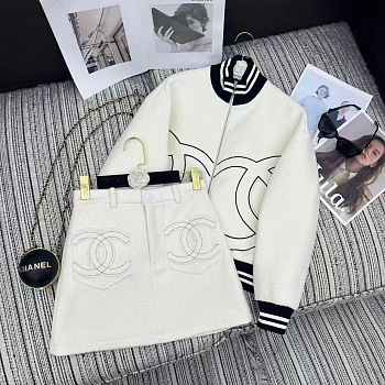 Костюмы Женские Chanel 364130