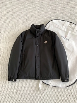 Куртки И Пуховики Мужские Moncler 1270863