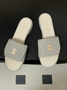 Шлепанцы Женские Chanel 12880161