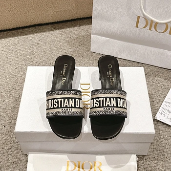 Туфли Женские Christian Dior 11599985