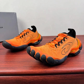 Кроссовки Женские Balenciaga 11393419