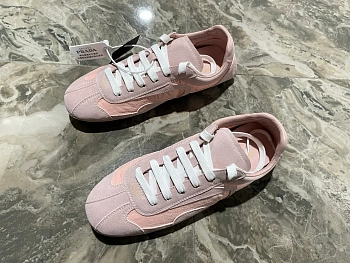 Кроссовки Женские Prada 9833760