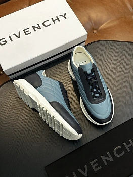 Кроссовки Женские Givenchy 198416