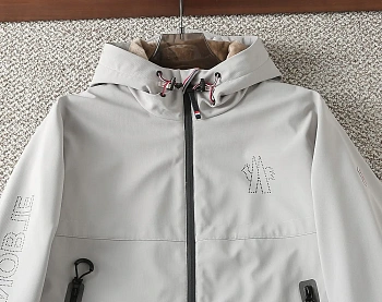 Куртки И Пуховики Мужские Moncler 1501821
