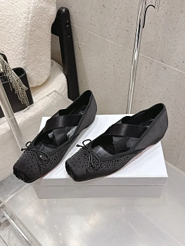 Босоножки Женские Christian Louboutin 13078795