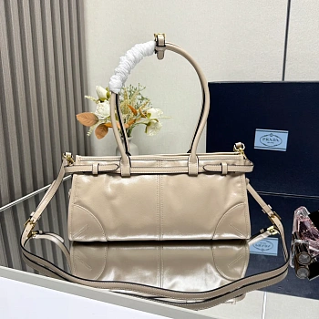 Классические Сумки Женские Prada 10446835