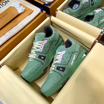 Кроссовки Женские Louis Vuitton 19953