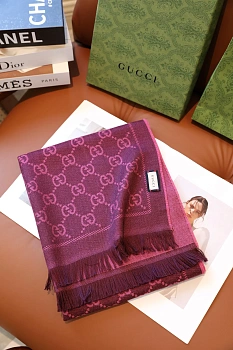 Шарфы Gucci 1646