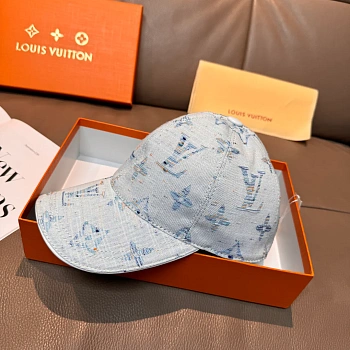 Головные Уборы Louis Vuitton 11529605