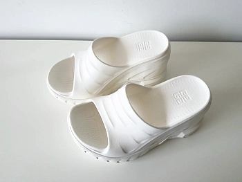 Шлепанцы Женские Givenchy 907491