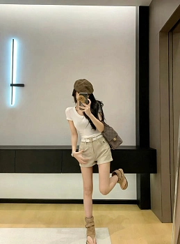 Шорты Женские Louis Vuitton 11716709