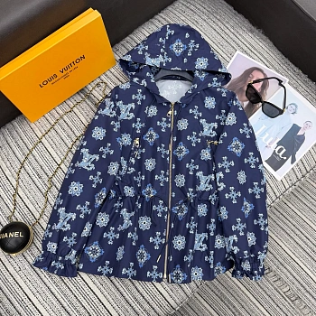 Куртки И Пуховики Женские Louis Vuitton 11227179