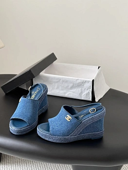 Босоножки Женские Chanel 12714923