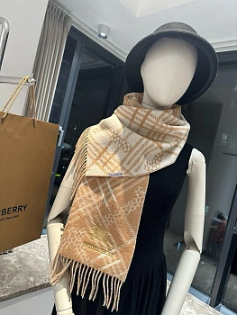 Шарфы Burberry 4467