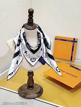 Текстиль Louis Vuitton 13094304