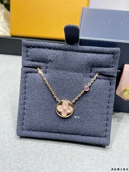 Бижутерия Louis Vuitton 151596