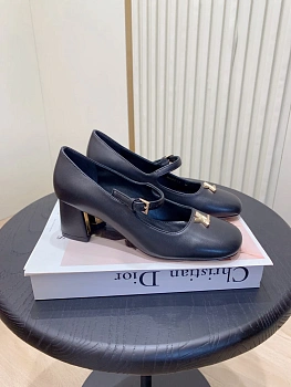 Туфли Женские Louis Vuitton 1834435