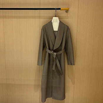 Кожаные Куртки И Дублёнки Женские Fendi 10203399