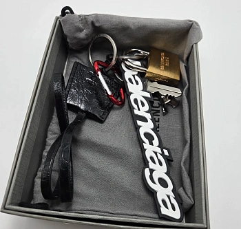 Ключницы Balenciaga 838633