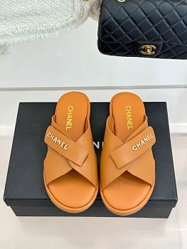 Шлепанцы Женские Chanel 12330963